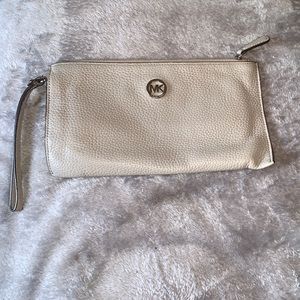 Michaels Kors Wristlet